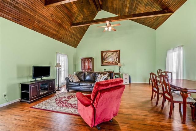 28 Hibiscus Road, Sulphur, LA 70663