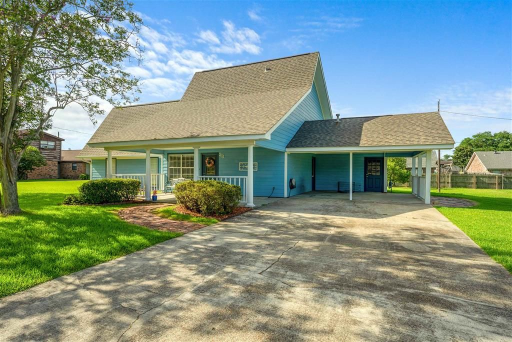 28 Hibiscus Road, Sulphur, LA 70663