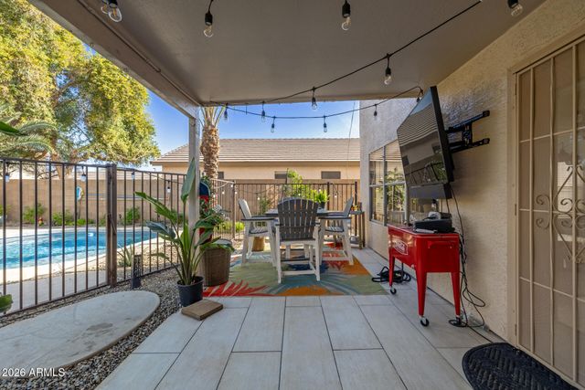 2222 E ARABIAN Drive, Gilbert, AZ 85296