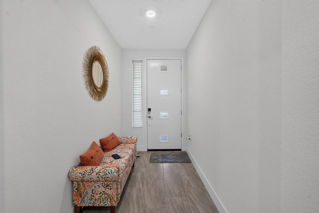 2073 Earthlight Ln, Roseville, CA 95747