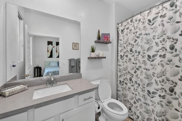 2073 Earthlight Ln, Roseville, CA 95747