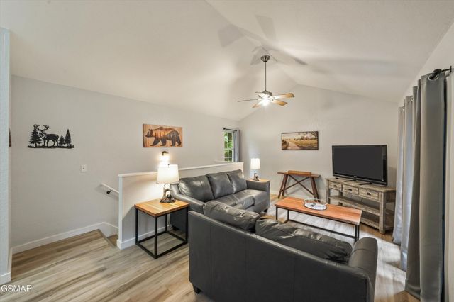 520 Proffitt Rd Unit 1, Gatlinburg, TN 37738