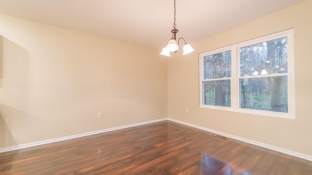 123 Beverly Drive, Chesterton, IN 46304