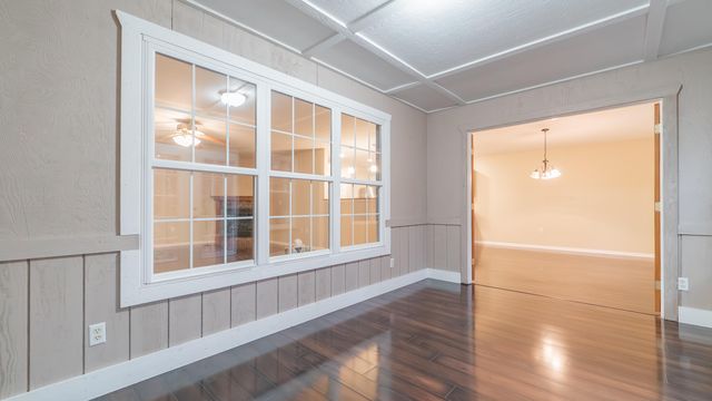 123 Beverly Drive, Chesterton, IN 46304