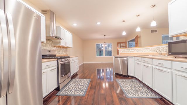 123 Beverly Drive, Chesterton, IN 46304