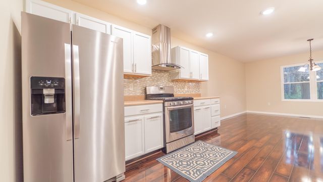 123 Beverly Drive, Chesterton, IN 46304