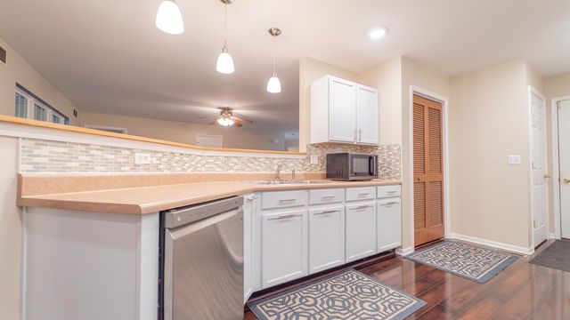 123 Beverly Drive, Chesterton, IN 46304