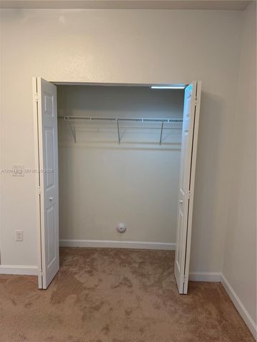 737 SE 37th Place, Homestead, FL 33033
