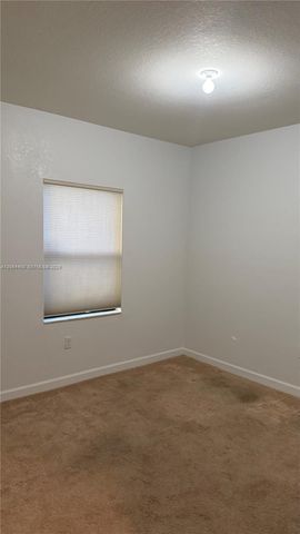 737 SE 37th Place, Homestead, FL 33033