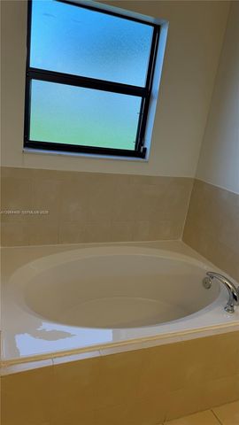 737 SE 37th Place, Homestead, FL 33033