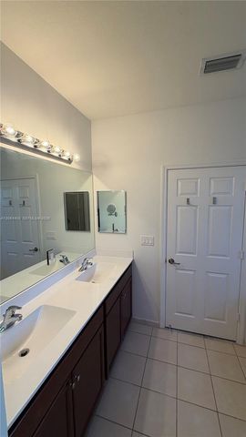 737 SE 37th Place, Homestead, FL 33033