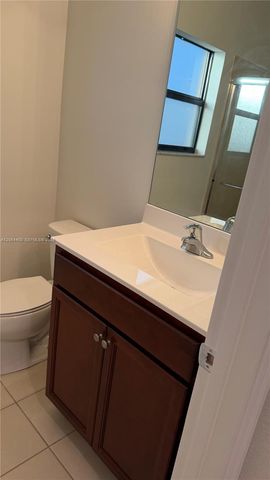 737 SE 37th Place, Homestead, FL 33033