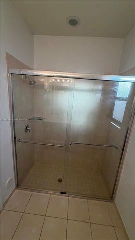 737 SE 37th Place, Homestead, FL 33033