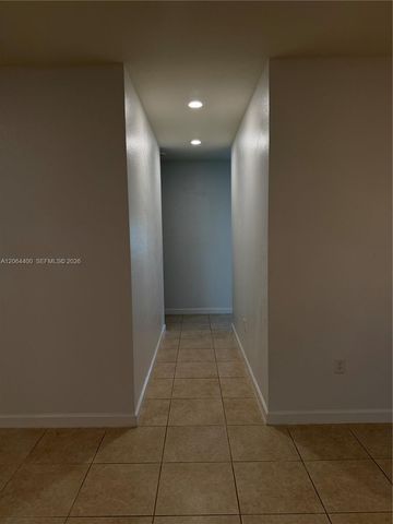 737 SE 37th Place, Homestead, FL 33033