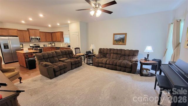 343 Ox Bow Circle, Mount Holly, NC 28120