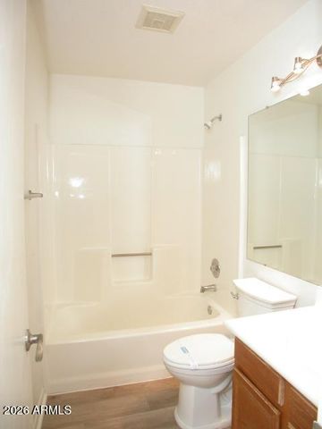 7040 W Olive Avenue Unit 55, Peoria, AZ 85345