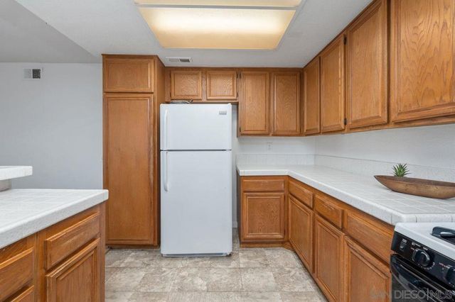 9989 MAYA LINDA RD 63, San Diego, CA 92126