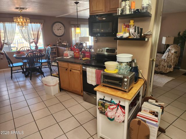 2501 W Wickenburg Way 19, Wickenburg, AZ 85390