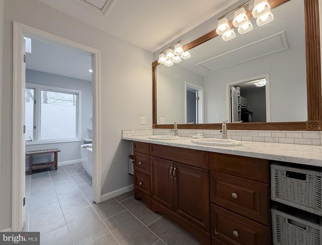 11452 WOLLASTON CIR, Issue, MD 20645