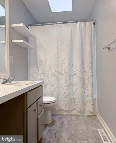 11452 WOLLASTON CIR, Issue, MD 20645