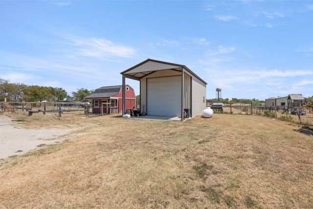 118 Fm 2450, Krum, TX 76249