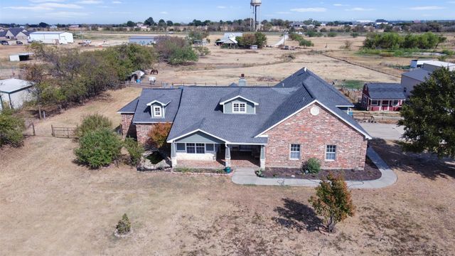 118 Fm 2450, Krum, TX 76249