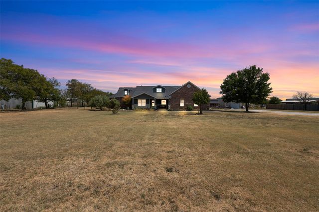 118 Fm 2450, Krum, TX 76249