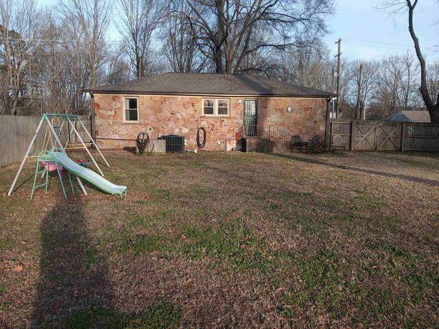 5111 BRUNSWICK RD, Bartlett, TN 38002