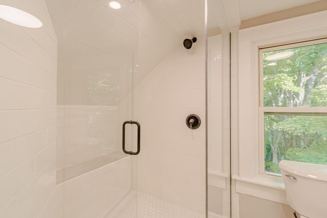 51 School St 3, Upton, MA 01568