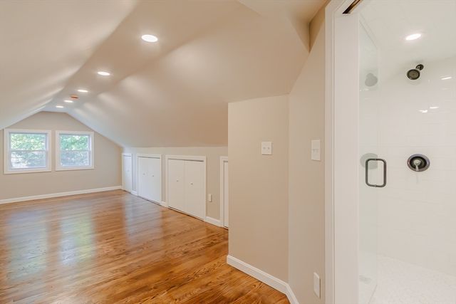51 School St 3, Upton, MA 01568