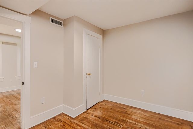 51 School St 3, Upton, MA 01568