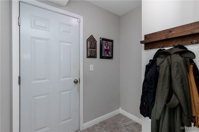 5784 Willow Creek Lane, Cambria, NY 14132