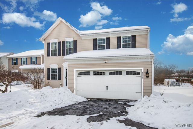 5784 Willow Creek Lane, Cambria, NY 14132