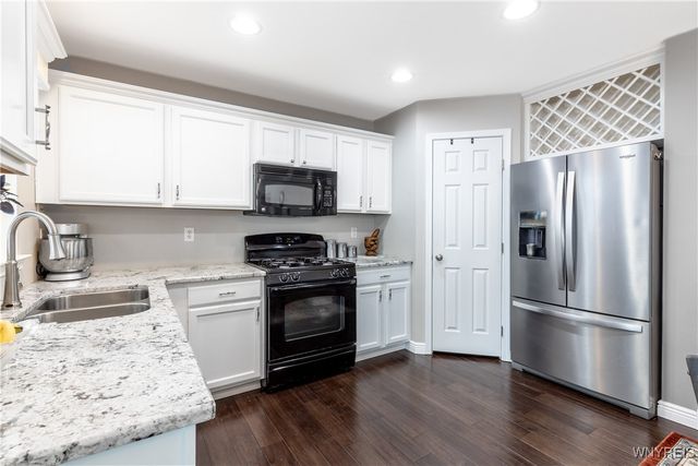 5784 Willow Creek Lane, Cambria, NY 14132