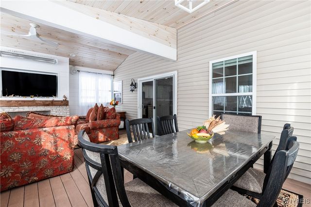 5784 Willow Creek Lane, Cambria, NY 14132