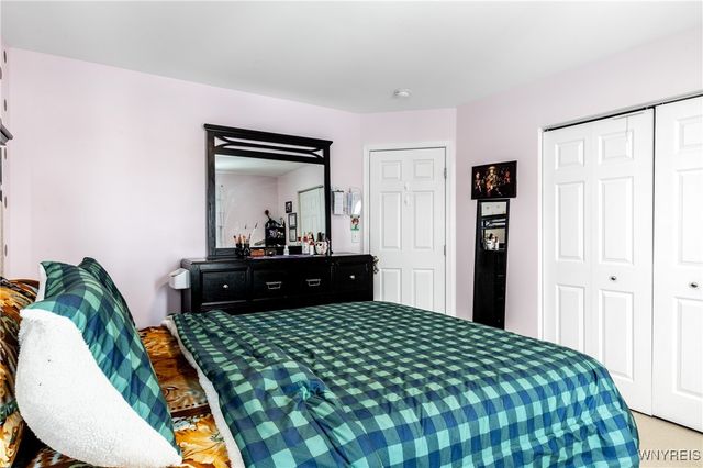 5784 Willow Creek Lane, Cambria, NY 14132