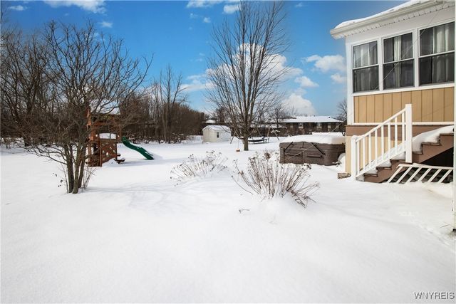 5784 Willow Creek Lane, Cambria, NY 14132