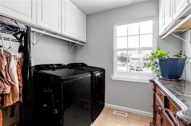 5784 Willow Creek Lane, Cambria, NY 14132