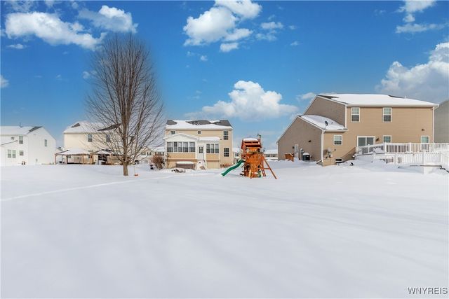 5784 Willow Creek Lane, Cambria, NY 14132