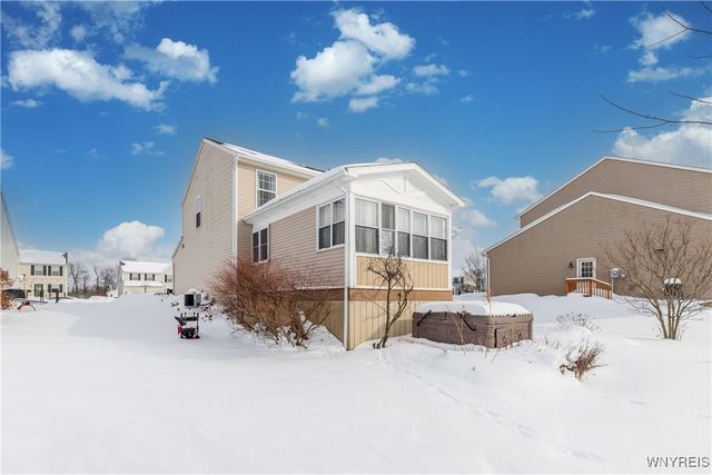 5784 Willow Creek Lane, Cambria, NY 14132