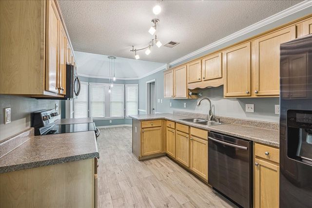 7560 GREYSTONE OAKS AVE, Bartlett, TN 38002