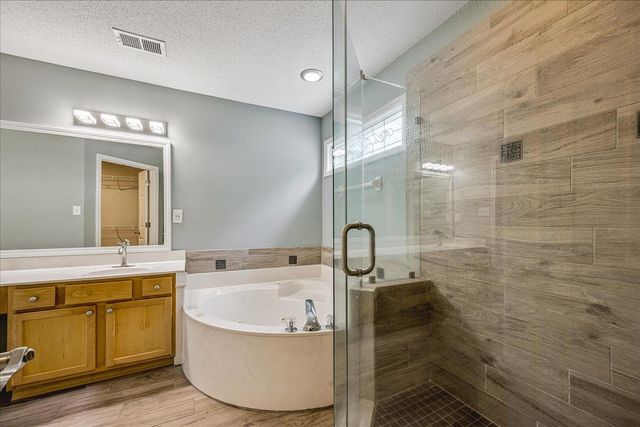 7560 GREYSTONE OAKS AVE, Bartlett, TN 38002