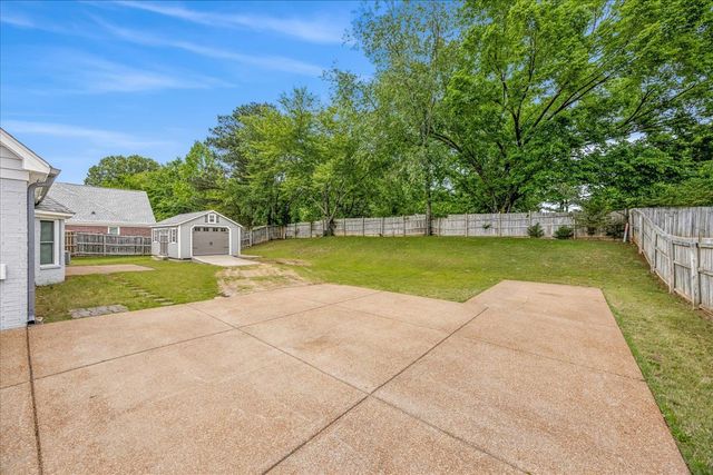 7560 GREYSTONE OAKS AVE, Bartlett, TN 38002