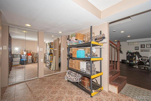 4147 Westminster Place, St Louis, MO 63108
