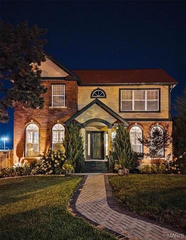 4147 Westminster Place, St Louis, MO 63108