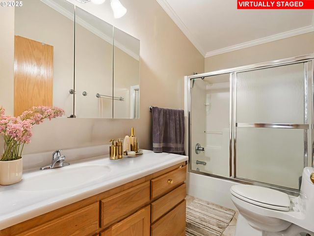 19791 Ne SUNNYCREST Rd, Newberg, OR 97132