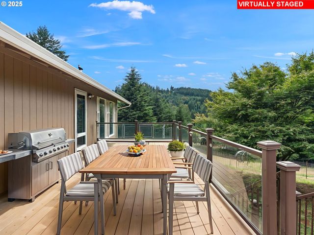 19791 Ne SUNNYCREST Rd, Newberg, OR 97132