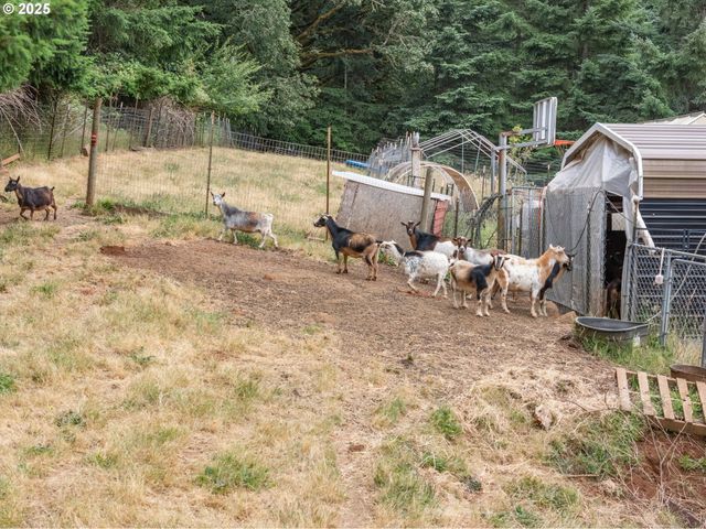 19791 Ne SUNNYCREST Rd, Newberg, OR 97132