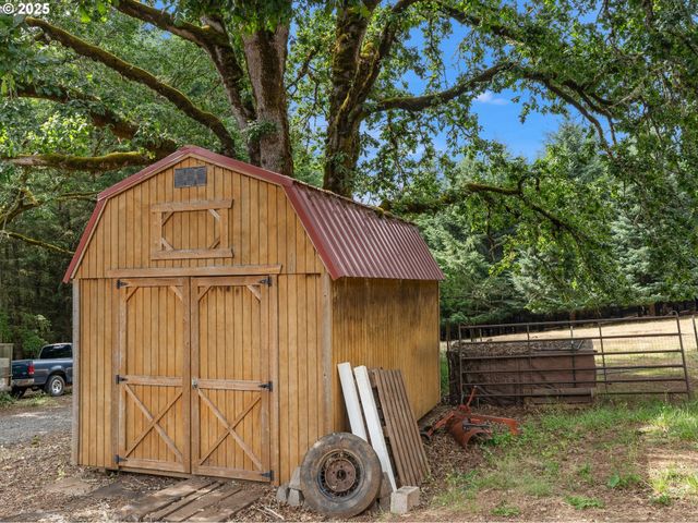 19791 Ne SUNNYCREST Rd, Newberg, OR 97132