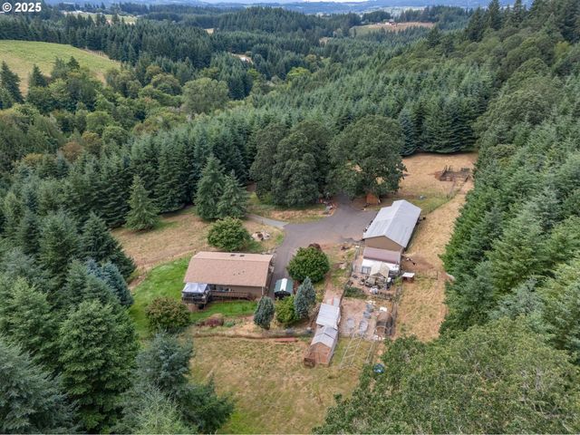19791 Ne SUNNYCREST Rd, Newberg, OR 97132
